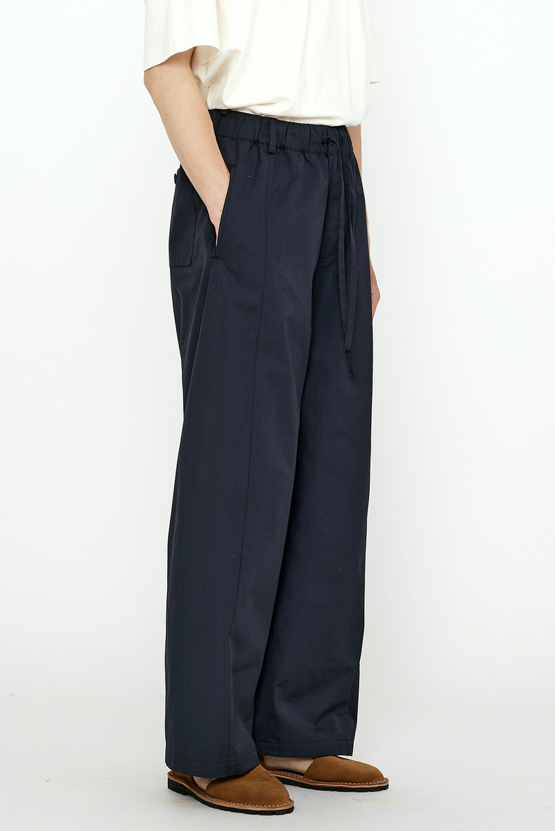 7115 By Szeki - Elastic Straight-Legged Trouser