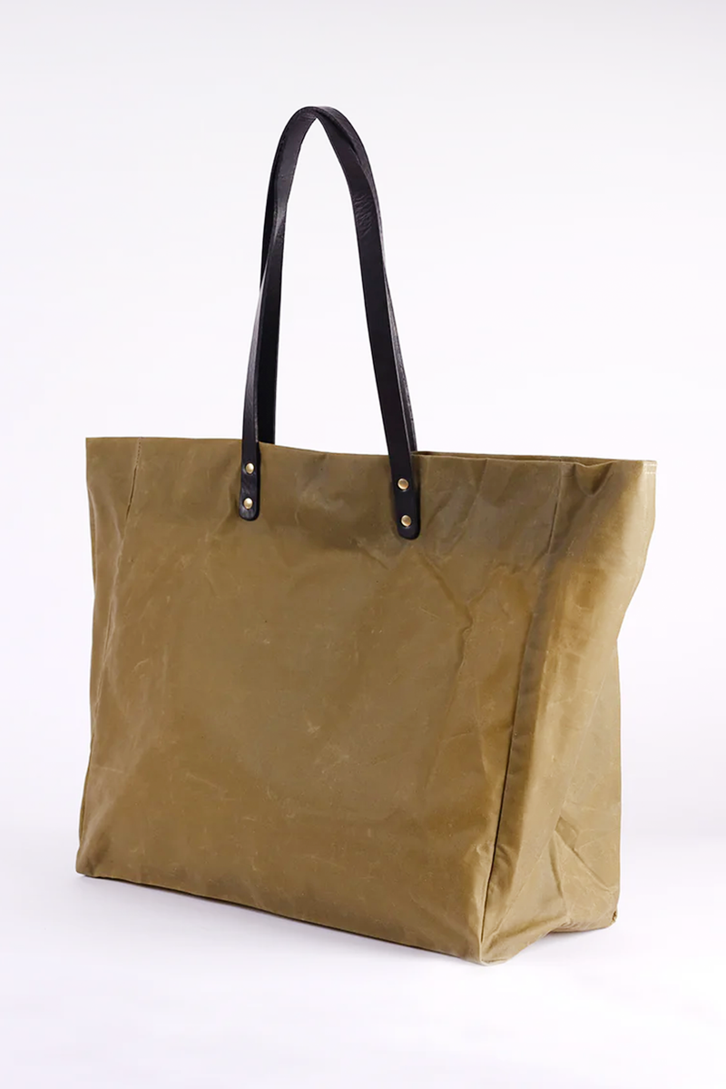 Kate Sheridan - Sand and Giga Tote