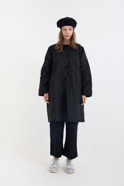 SCHA - Button-Down Volume Coat- Black