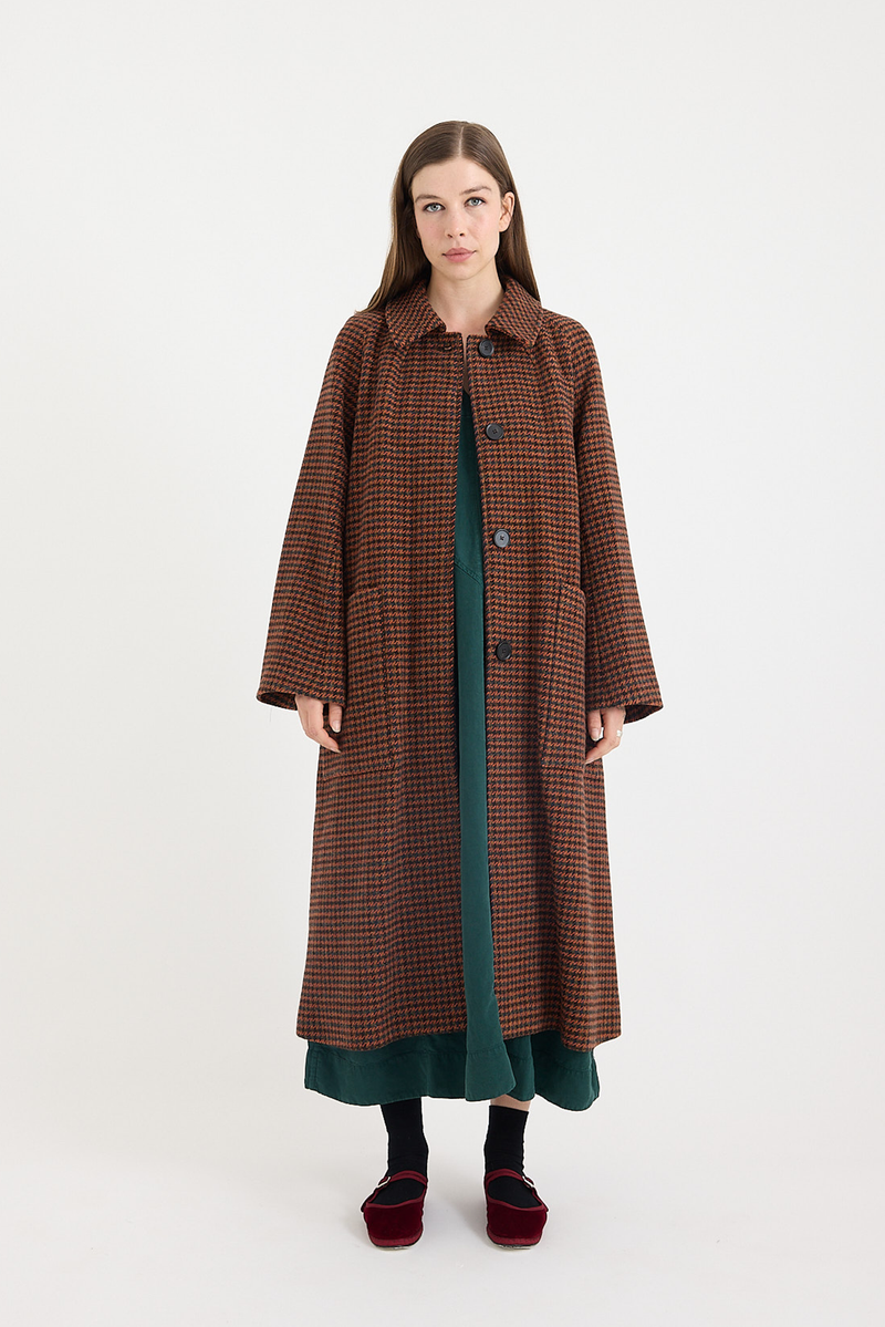 Toast - Wool Houndstooth Raglan Coat