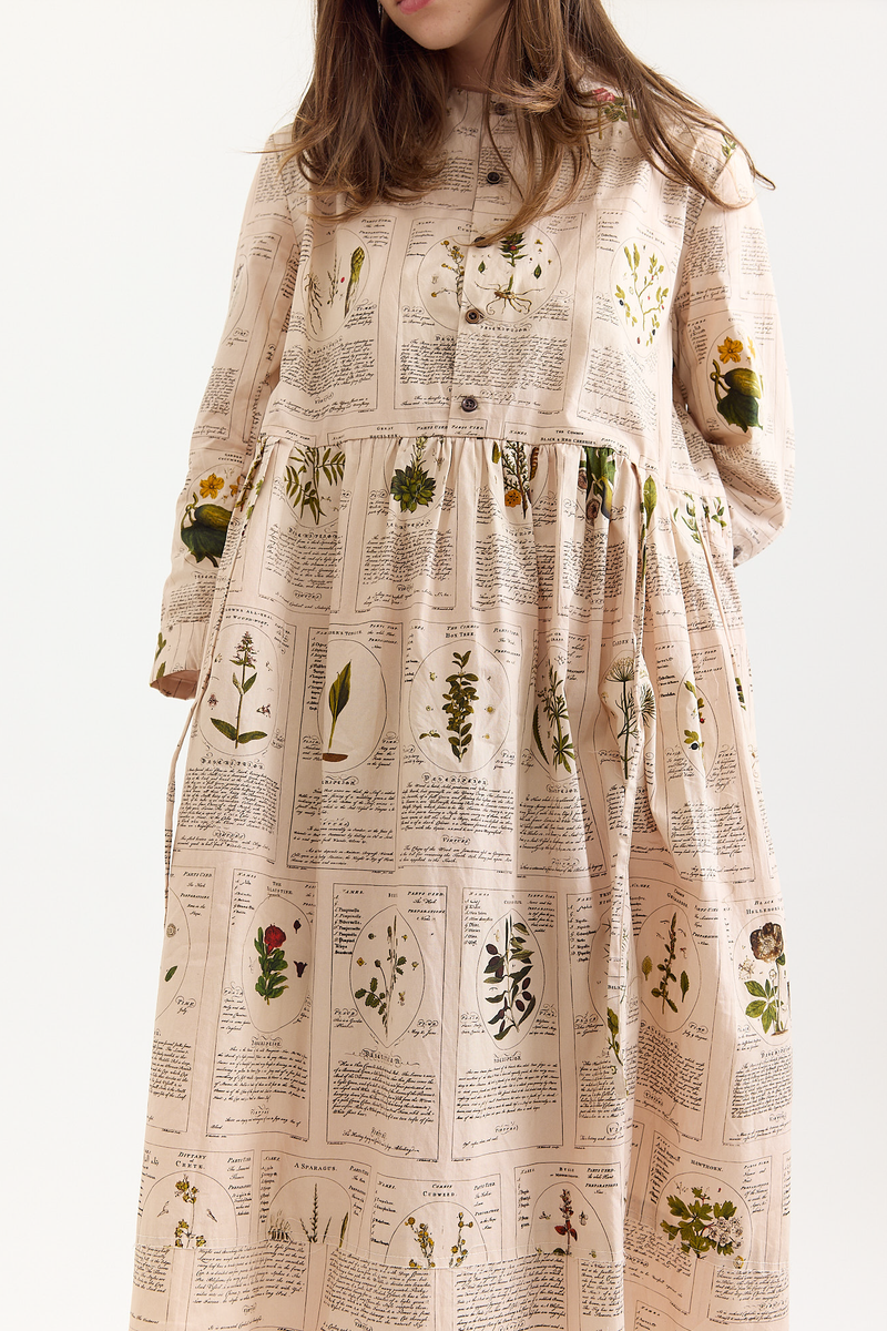 Aleksandr Manamis - Dress Winter Herbarium Print