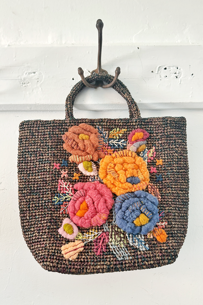 Sophie Digard - Raffia Basket - Wool Roses