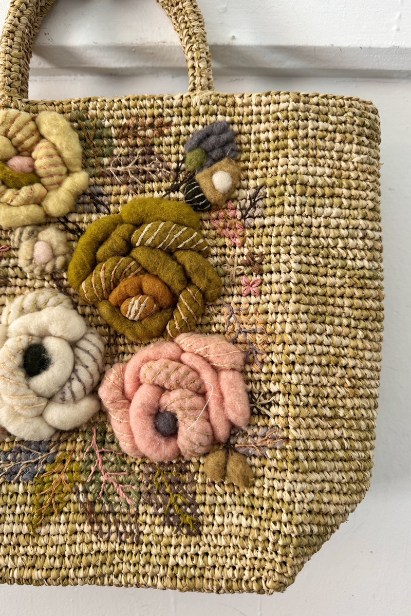 Sophie Digard - Raffia Basket - Wool Roses